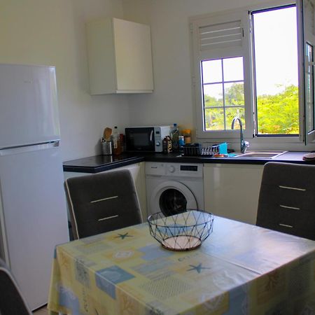 Bas De Villa F2 Neuf Avec Terrasse Et Piscine Le Diamant Dış mekan fotoğraf